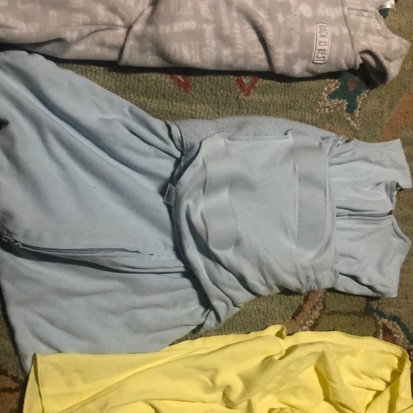 Baby Halo’s and breastfeeding cover - Picture 3 of 4